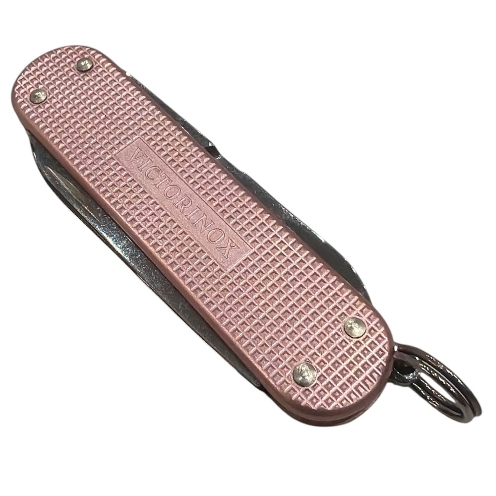 Ελβετικός Σουγιάς Victorinox (Classic SD Metal Cotton Candy) - Image 3
